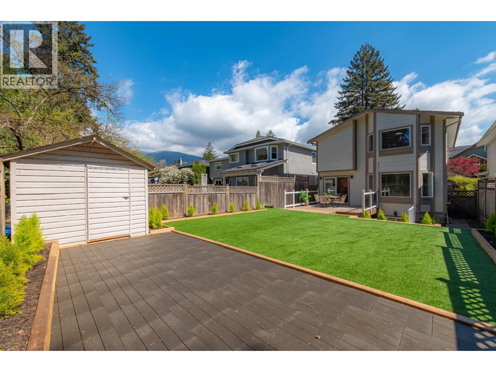 2111 Philip Avenue, North Vancouver, British Columbia  V7P 2W5 - Photo 1 - R3112892