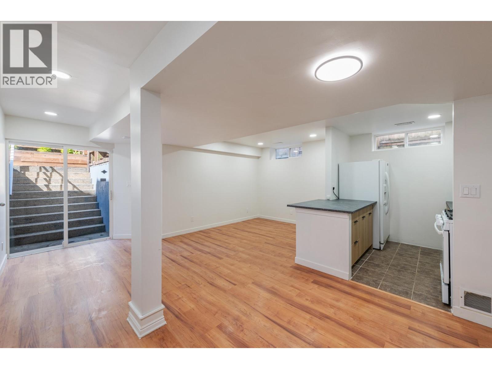 2111 Philip Avenue, North Vancouver, British Columbia  V7P 2W5 - Photo 30 - R3112892