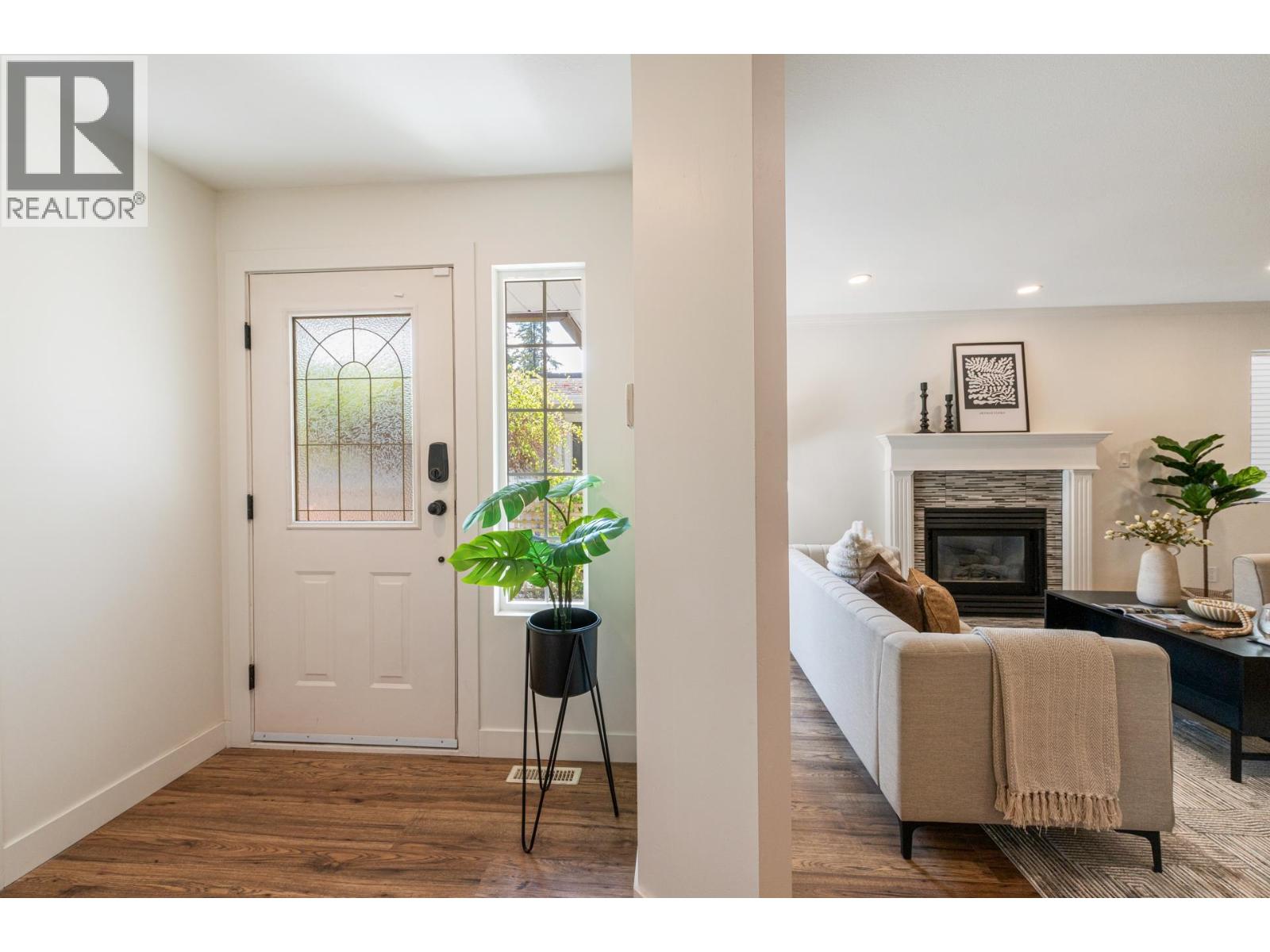 2111 Philip Avenue, North Vancouver, British Columbia  V7P 2W5 - Photo 6 - R3112892