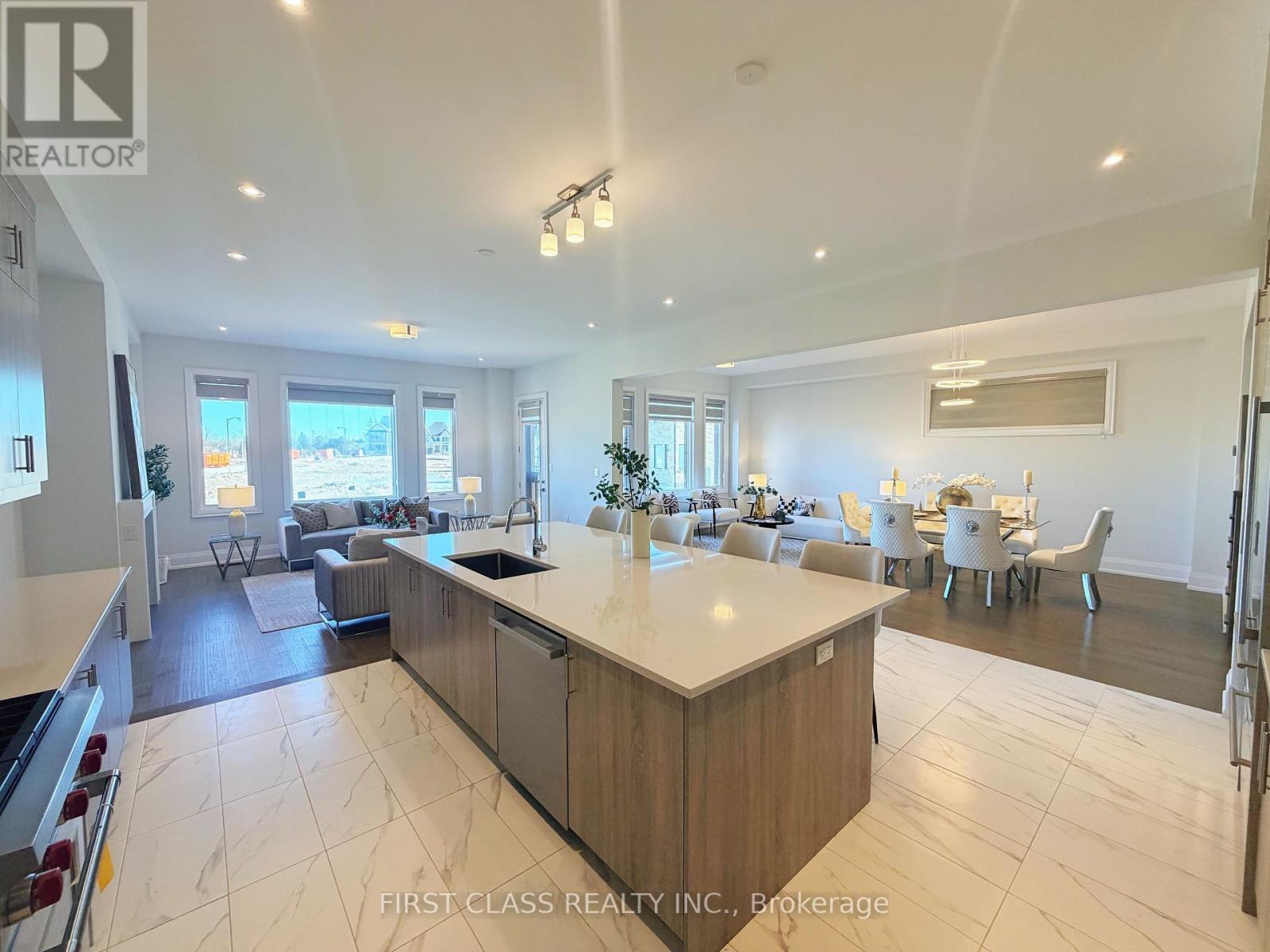 68 Tranquility Crescent, Markham, Ontario  L6C 3R1 - Photo 4 - N13005030