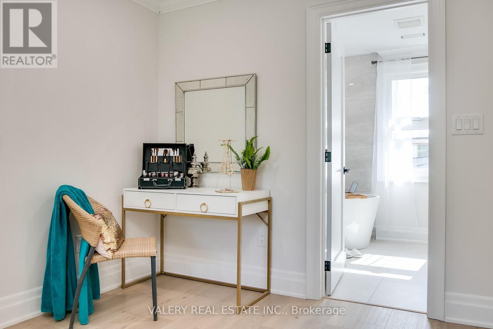 1 - 30 Morgan Avenue, Toronto, Ontario  M8Y 2Z8 - Photo 13 - W12983194