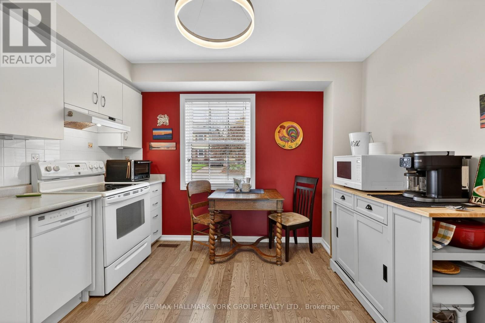 35 Parkland Court, Aurora, Ontario  L4G 3M5 - Photo 8 - N13014616