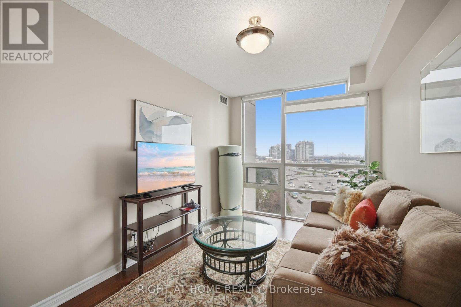 1010 - 88 Promenade Circle, Vaughan, Ontario  L4J 9A4 - Photo 11 - N13014662