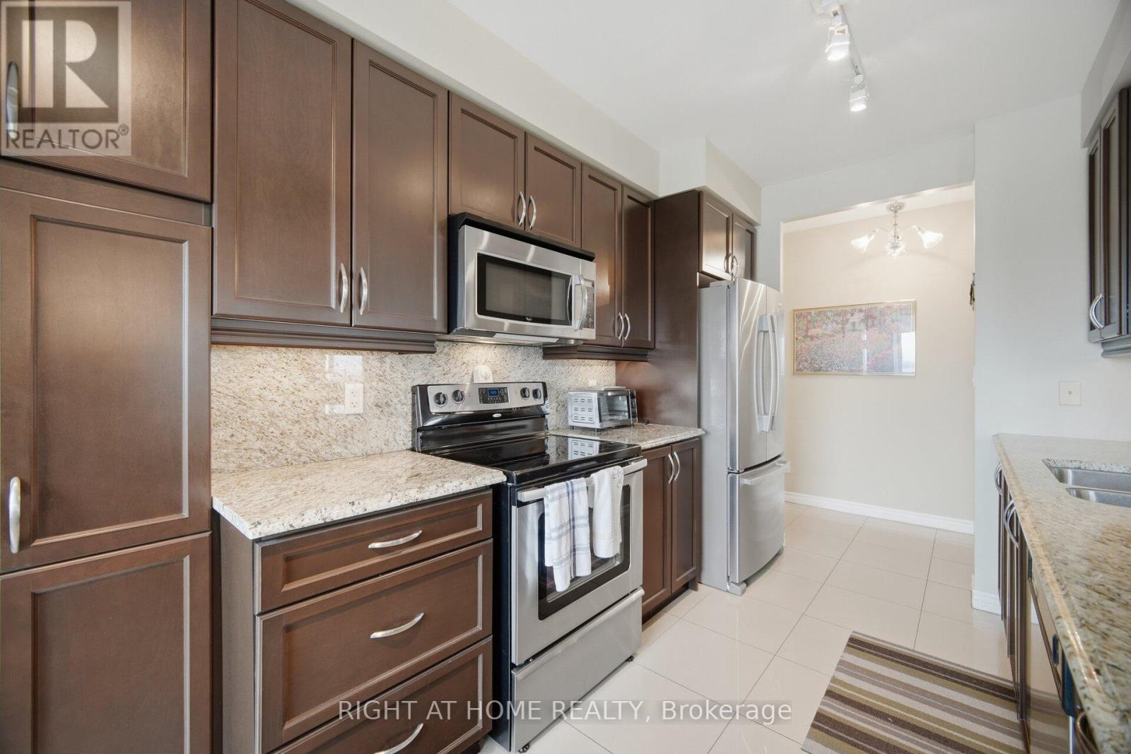 1010 - 88 Promenade Circle, Vaughan, Ontario  L4J 9A4 - Photo 16 - N13014662