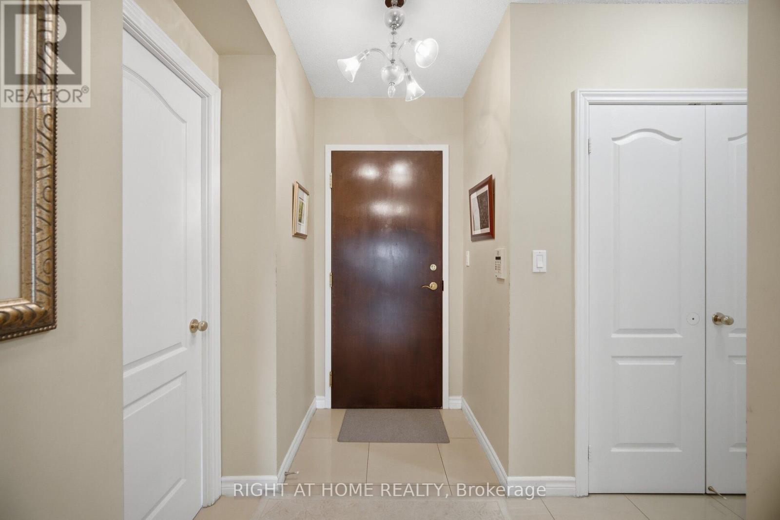 1010 - 88 Promenade Circle, Vaughan, Ontario  L4J 9A4 - Photo 8 - N13014662