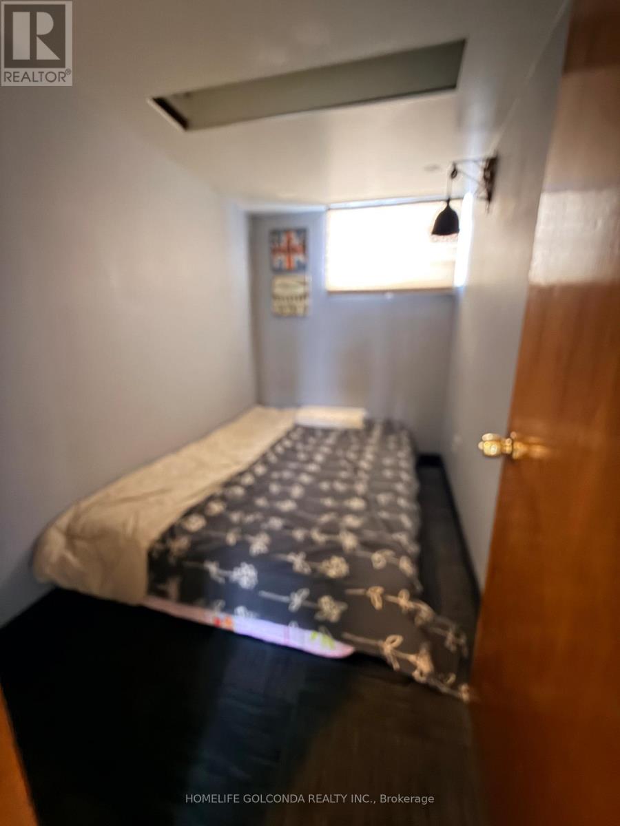 46 Elm Grove Avenue S, Richmond Hill, Ontario  L4E 2V3 - Photo 18 - N13014688