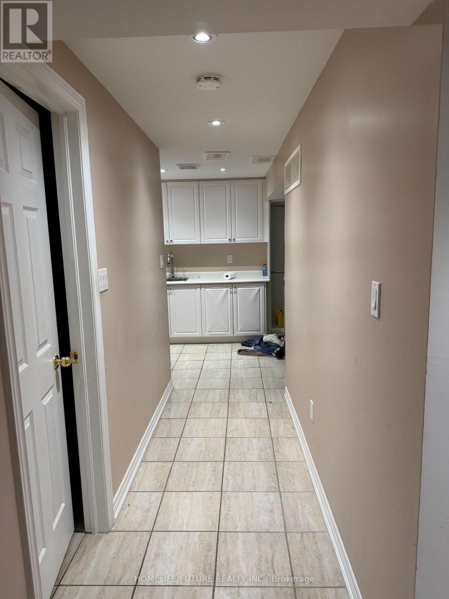 3 Cabin Trail Crescent, Whitchurch-Stouffville, Ontario  L4A 0S7 - Photo 2 - N13014694