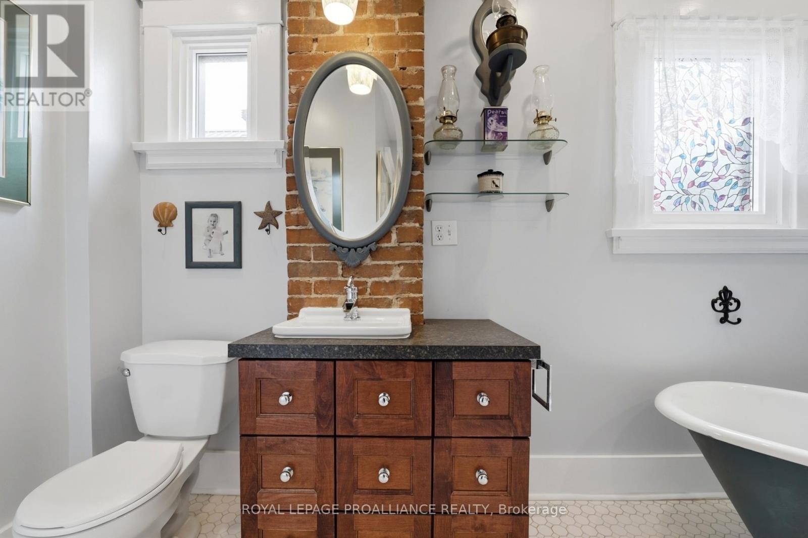 30 Catharine Street, Belleville, Ontario  K8P 1L5 - Photo 25 - X13013840