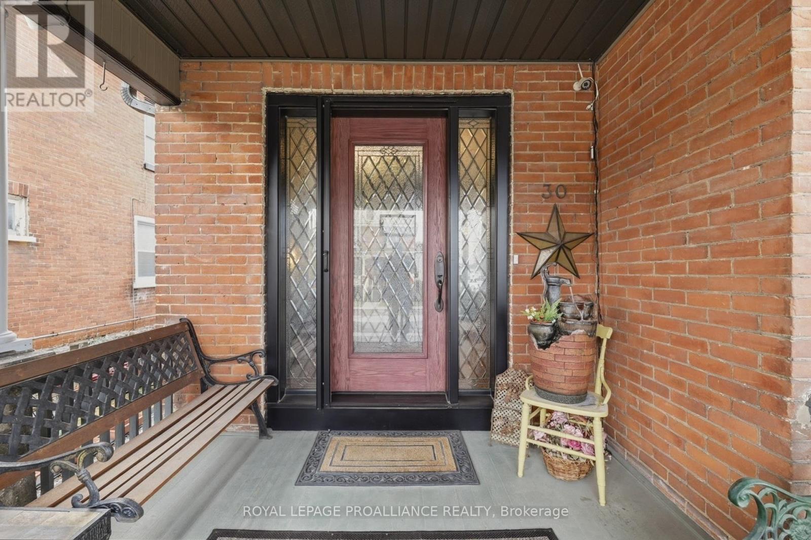 30 Catharine Street, Belleville, Ontario  K8P 1L5 - Photo 4 - X13013840