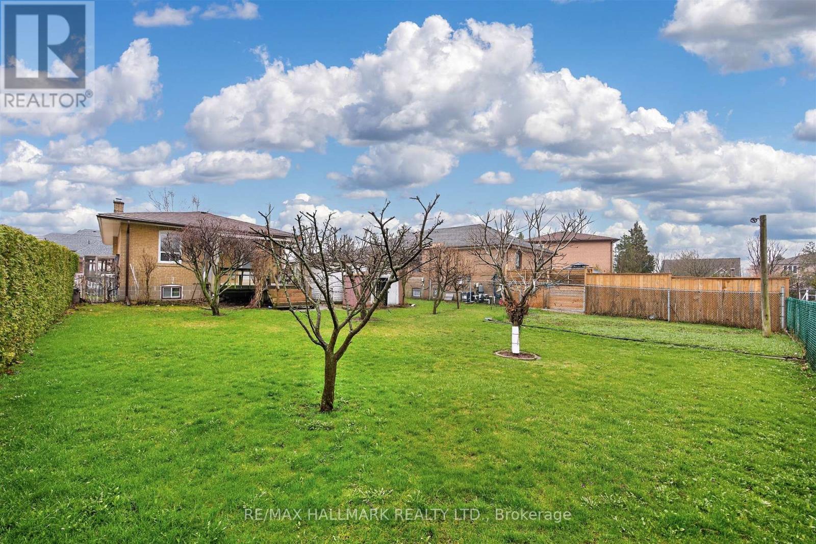 50 Dorking Crescent, Toronto, Ontario  M3M 2B6 - Photo 36 - W13014638