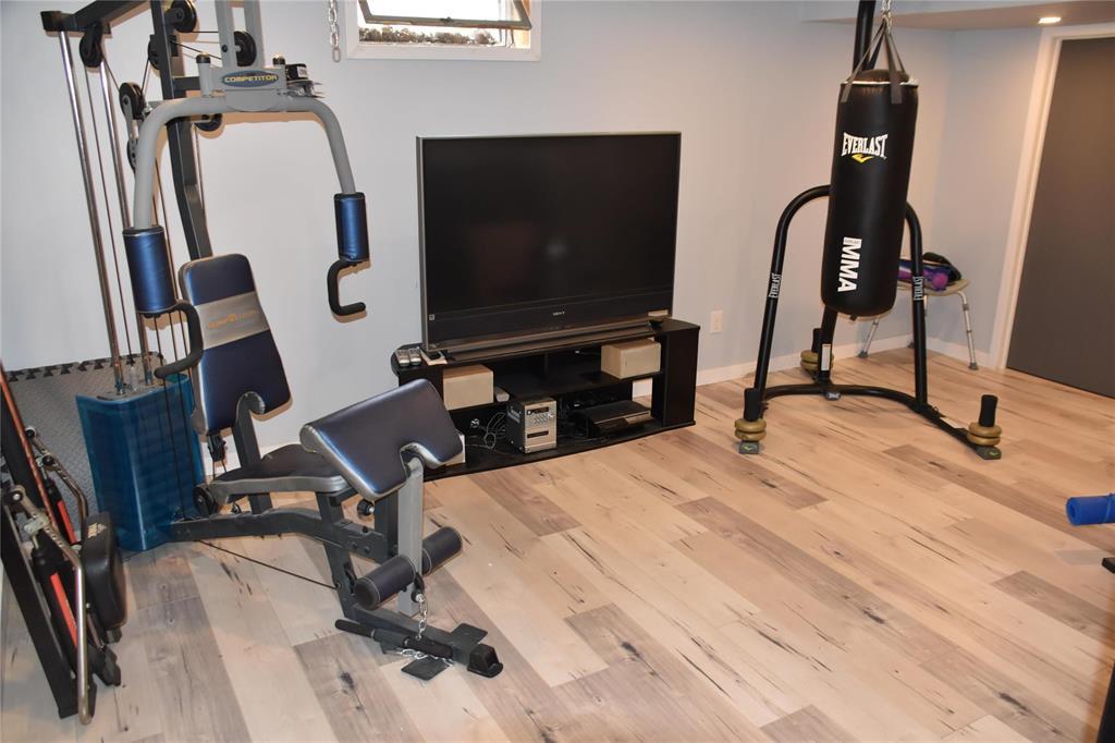 1044 Crestview Park Drive, Winnipeg, Manitoba  R2Y 0W2 - Photo 20 - 202607134