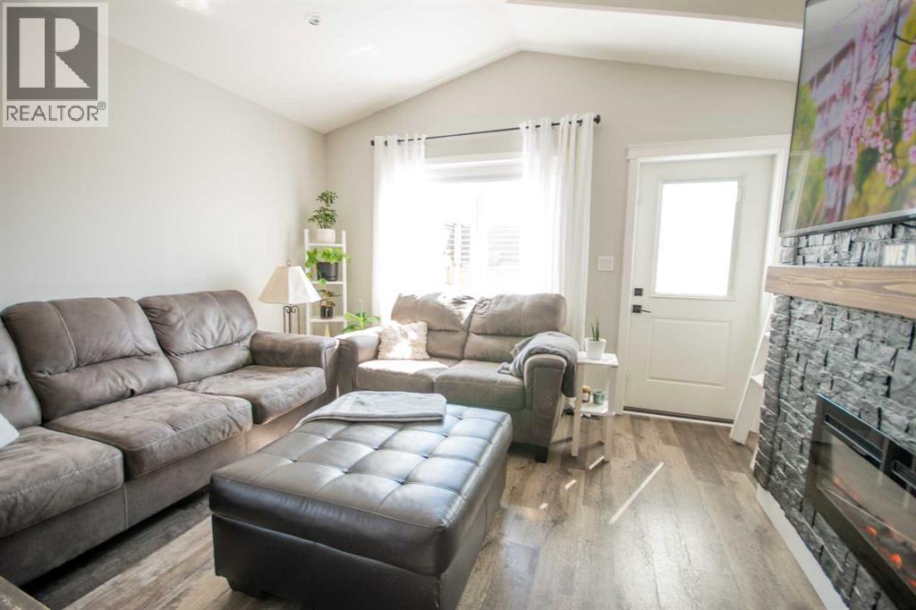 316 Greenwood Place, Coalhurst, Alberta  T0L 0V2 - Photo 13 - A2299132