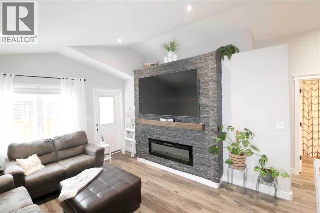 316 Greenwood Place, Coalhurst, Alberta  T0L 0V2 - Photo 15 - A2299132