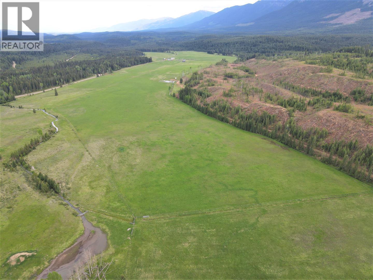 4945 Scott Road, Edgewater, British Columbia  V0A 1E0 - Photo 7 - 10346140