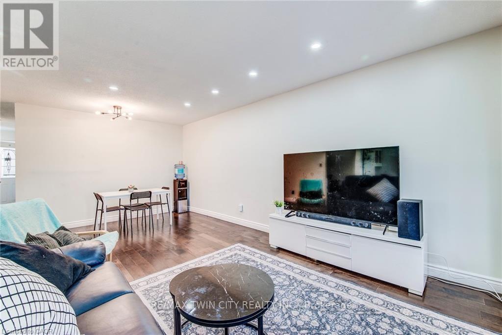 27 - 15 Green Valley Drive, Kitchener, Ontario  N2P 1K7 - Photo 18 - X13014642