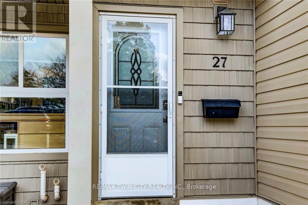 27 - 15 Green Valley Drive, Kitchener, Ontario  N2P 1K7 - Photo 3 - X13014642