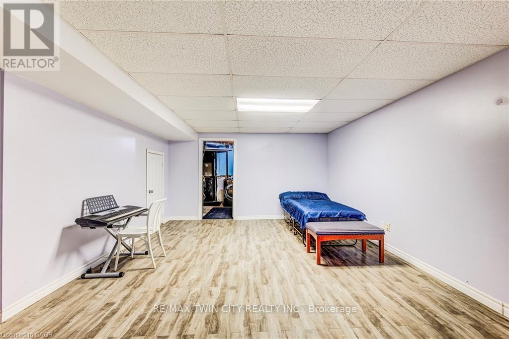 27 - 15 Green Valley Drive, Kitchener, Ontario  N2P 1K7 - Photo 30 - X13014642