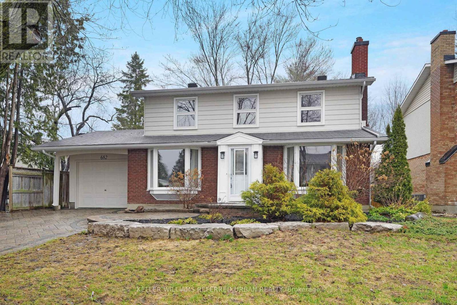 682 Glenhurst Crescent, Ottawa, Ontario  K1J 7B7 - Photo 1 - X13014678