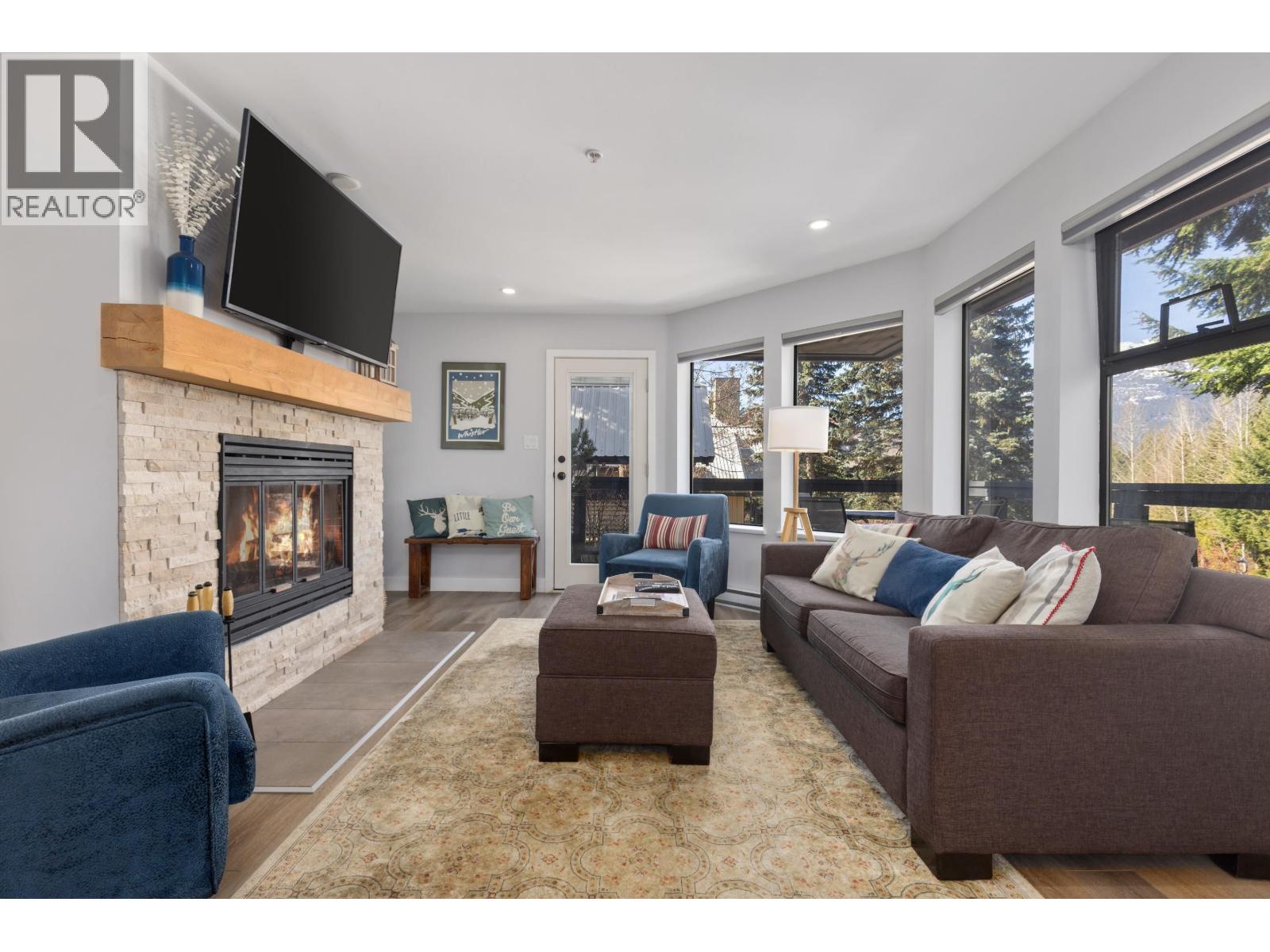 2 4637 Blackcomb Way, Whistler, British Columbia  V8E 0Y6 - Photo 3 - R3112065