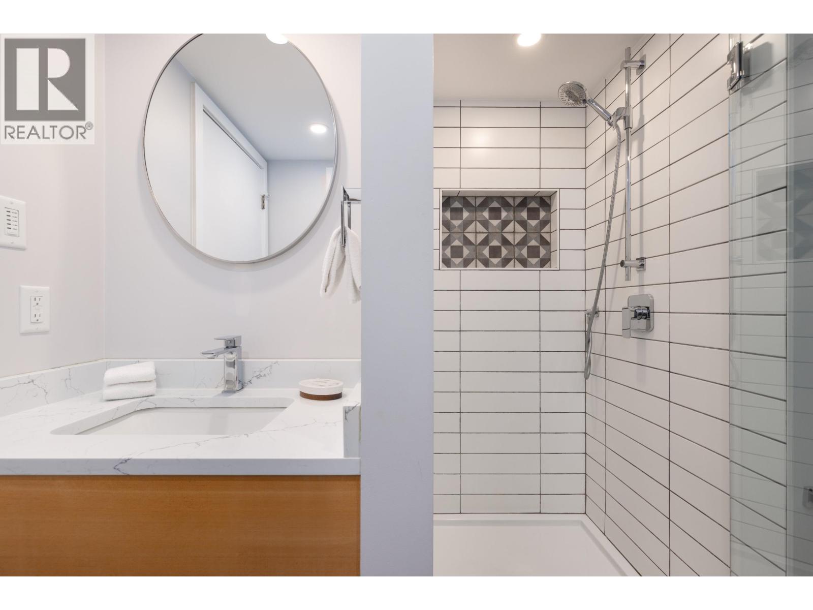 2 4637 Blackcomb Way, Whistler, British Columbia  V8E 0Y6 - Photo 17 - R3112065