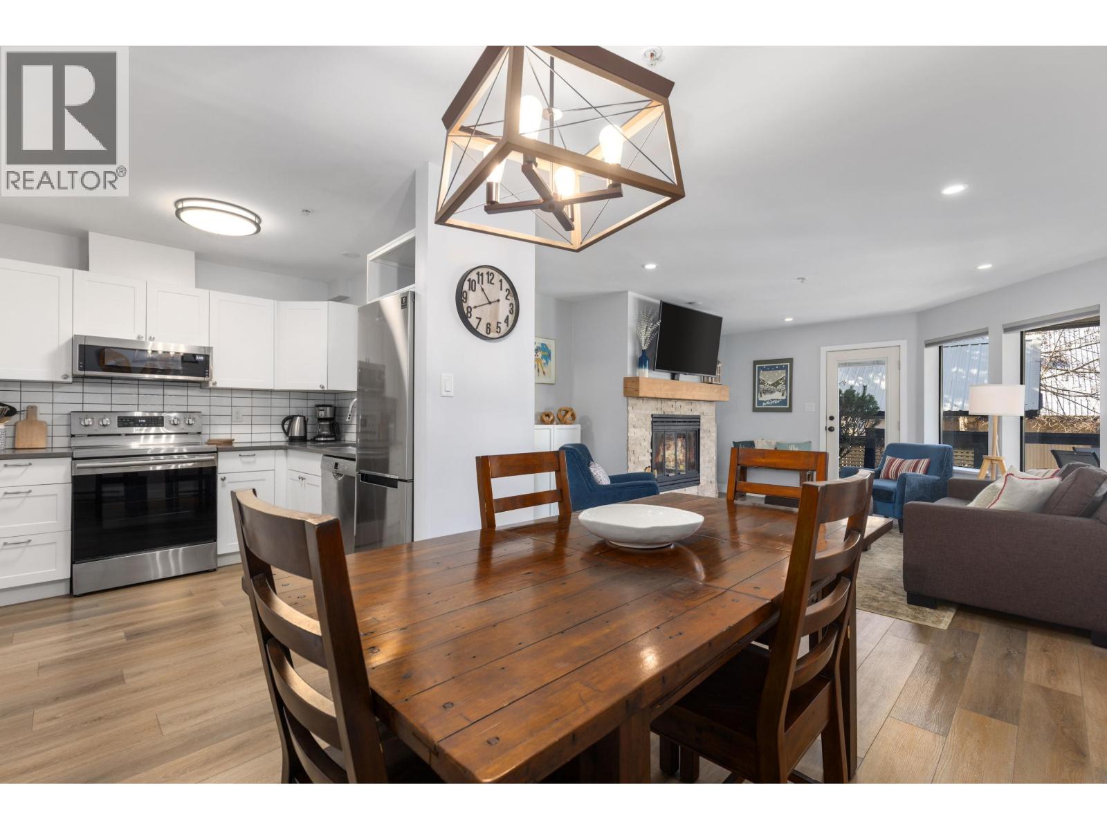 2 4637 Blackcomb Way, Whistler, British Columbia  V8E 0Y6 - Photo 4 - R3112065