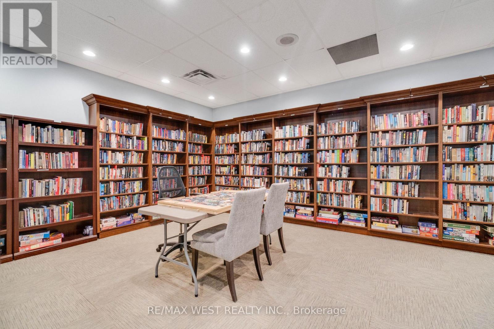 2302 - 1300 Bloor Street, Mississauga, Ontario  L4Y 3Z2 - Photo 15 - W13008962