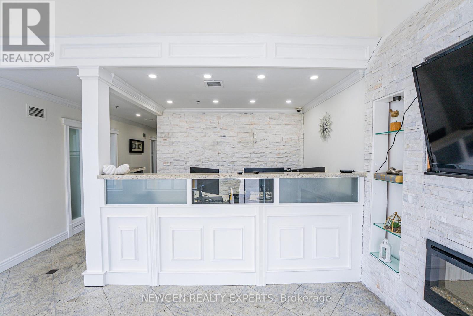 29 - 145 Clarence Street N, Brampton, Ontario  L6W 1T2 - Photo 4 - W12882712