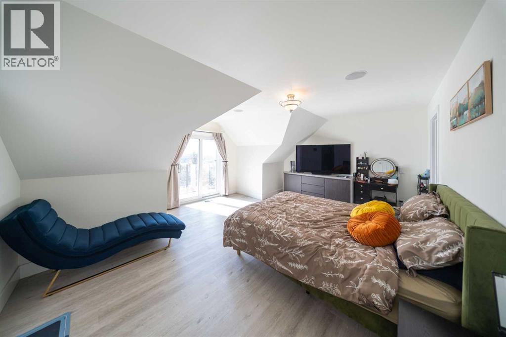 39 Slopes Grove Sw, Calgary, Alberta  T3H 3Y6 - Photo 14 - A2299187