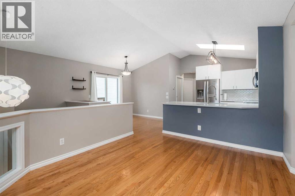 144 Mt Apex Green Se, Calgary, Alberta  T2Z 2V5 - Photo 14 - A2302048