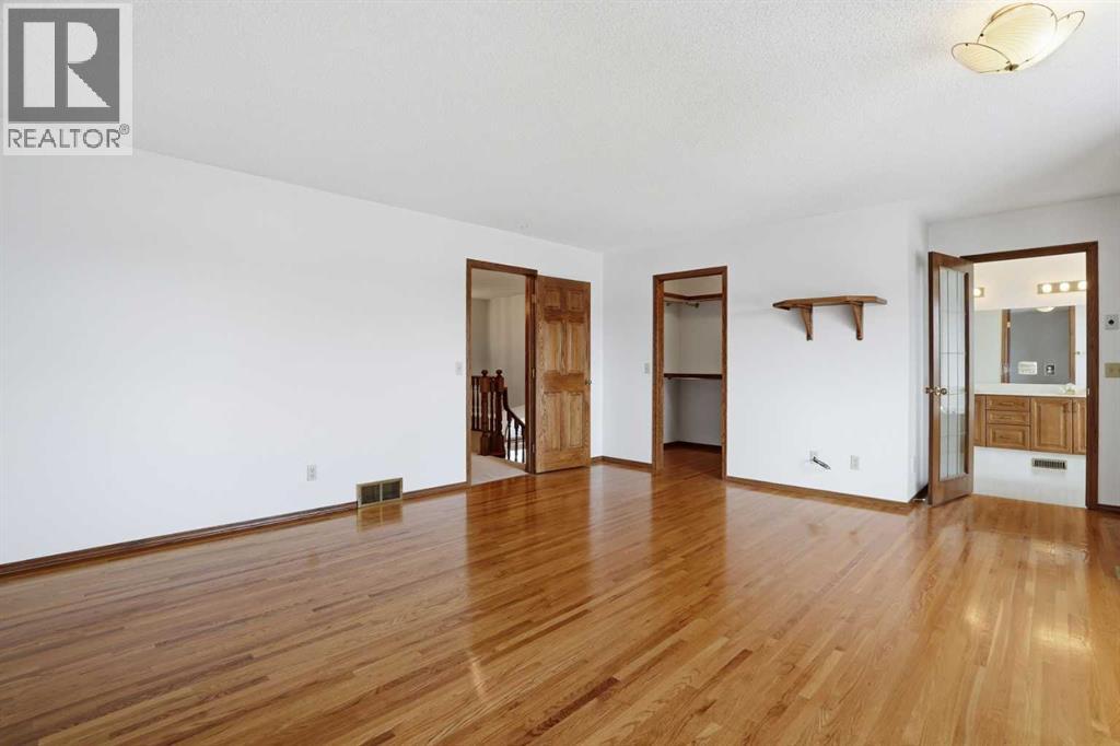 163 Sandringham Road NW, Calgary, Alberta  T3K 3Y5 - Photo 25 - A2302839