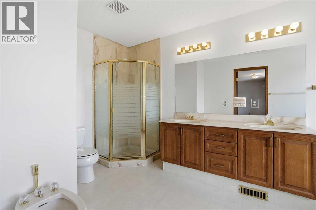 163 Sandringham Road NW, Calgary, Alberta  T3K 3Y5 - Photo 26 - A2302839