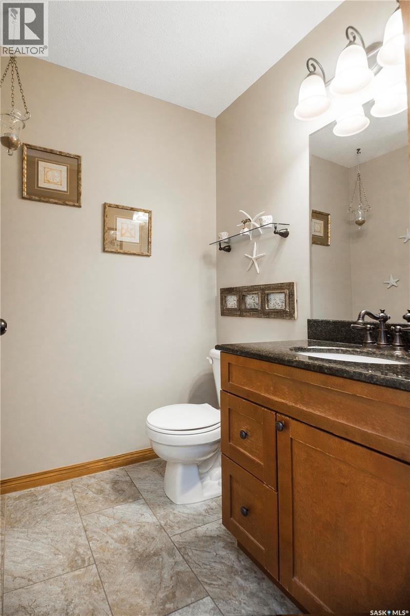 645 Aaron Drive, Prince Albert, Saskatchewan  S6V 8C3 - Photo 11 - SK033245