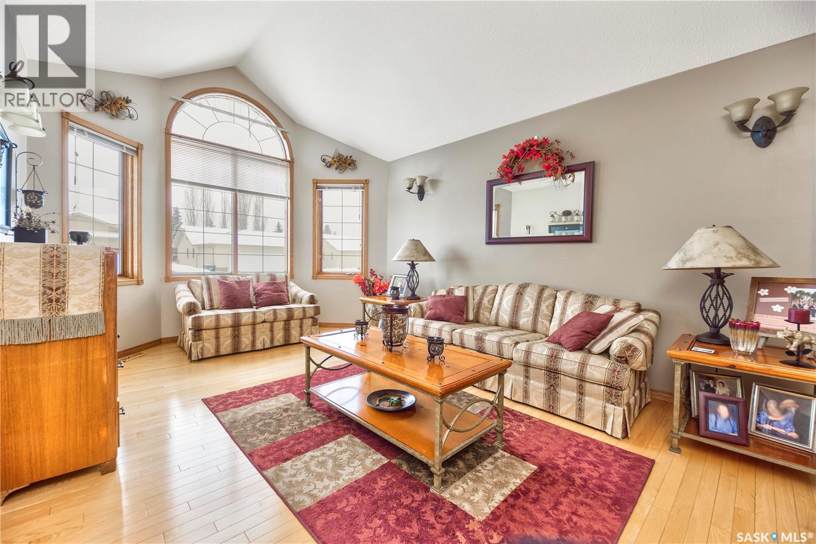 645 Aaron Drive, Prince Albert, Saskatchewan  S6V 8C3 - Photo 2 - SK033245