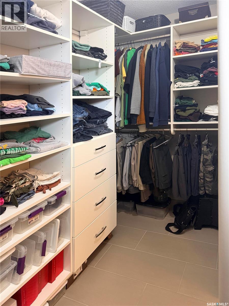 645 Aaron Drive, Prince Albert, Saskatchewan  S6V 8C3 - Photo 20 - SK033245