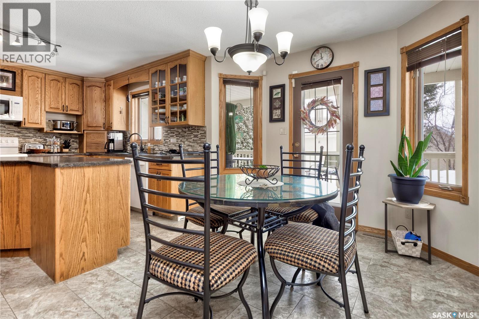 645 Aaron Drive, Prince Albert, Saskatchewan  S6V 8C3 - Photo 7 - SK033245