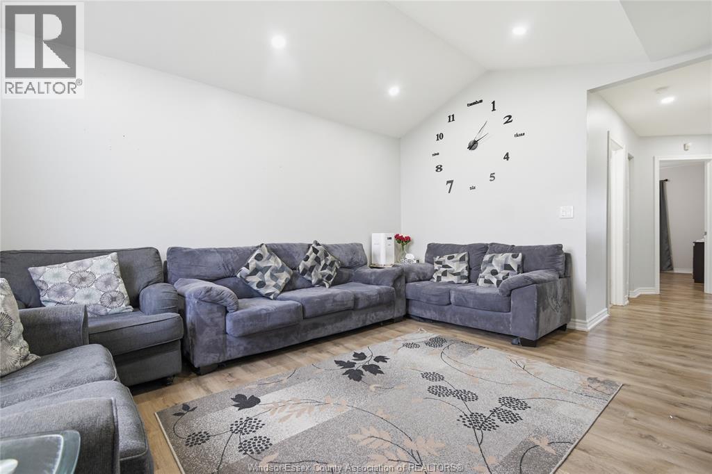 724 Cabana Road East, Windsor, Ontario  N9G 1A4 - Photo 5 - 26008481