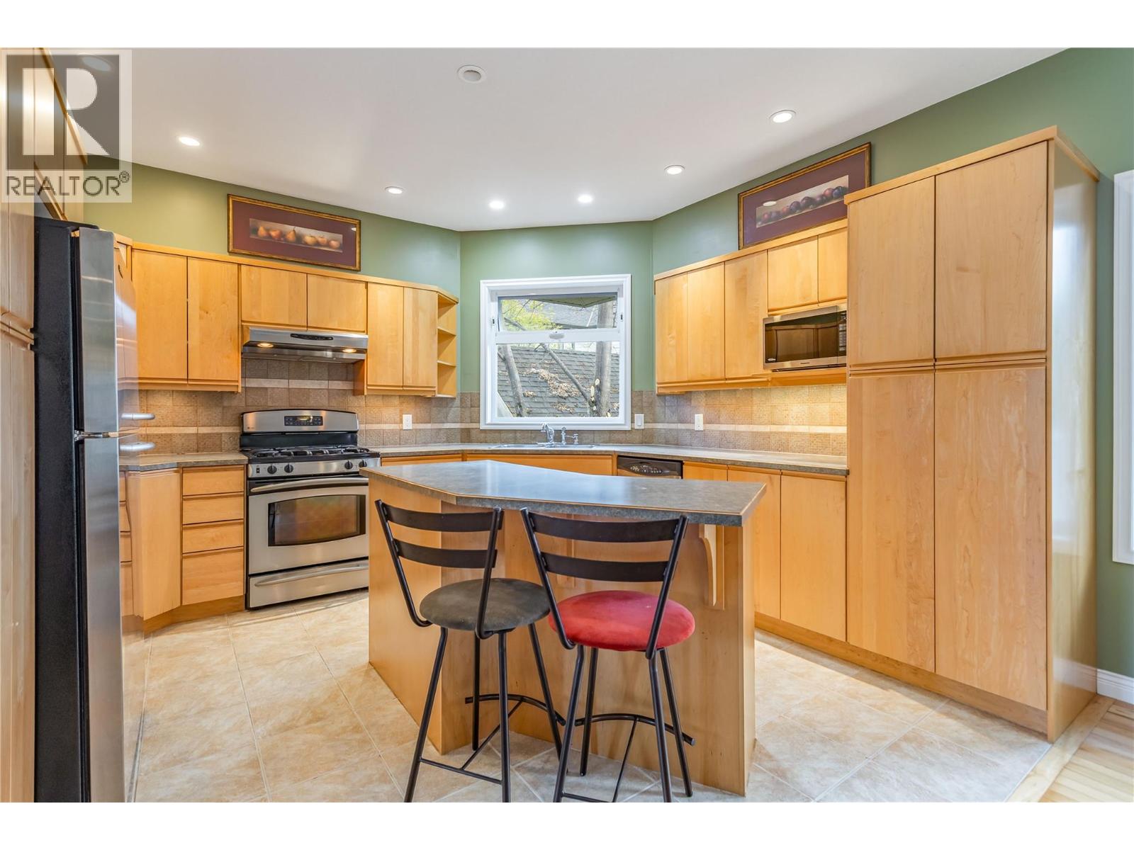 507 Wren Place, Kelowna, British Columbia  V1W 4K8 - Photo 11 - 10383673