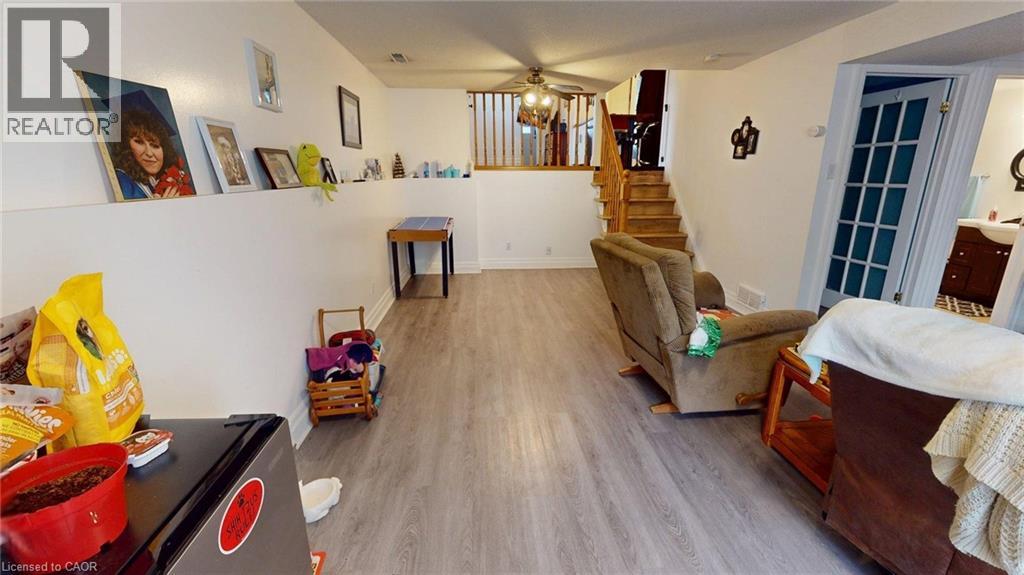 48 Tamvale Crescent, Kitchener, Ontario  N2E 3K7 - Photo 8 - 40817941