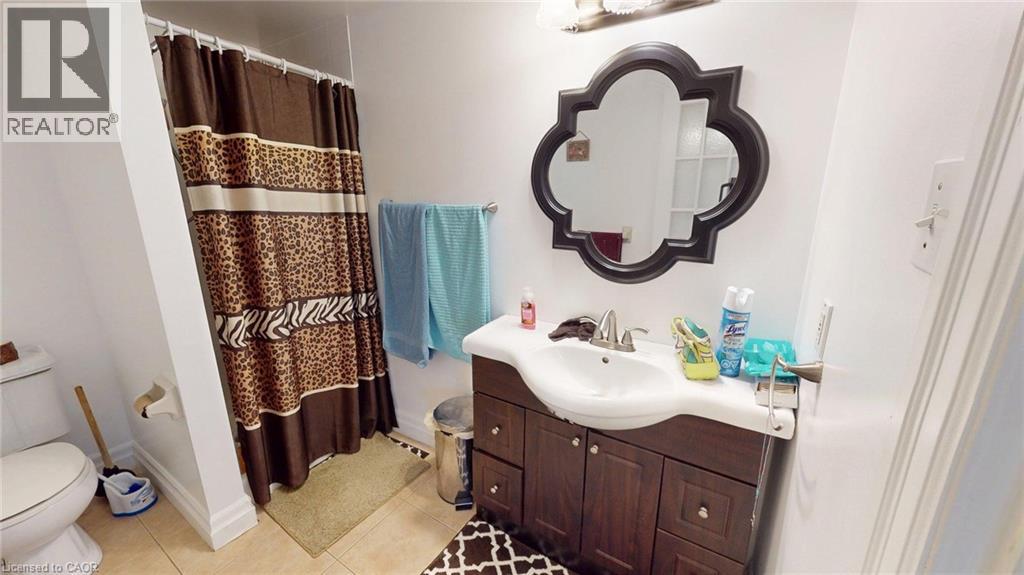 48 Tamvale Crescent, Kitchener, Ontario  N2E 3K7 - Photo 9 - 40817941