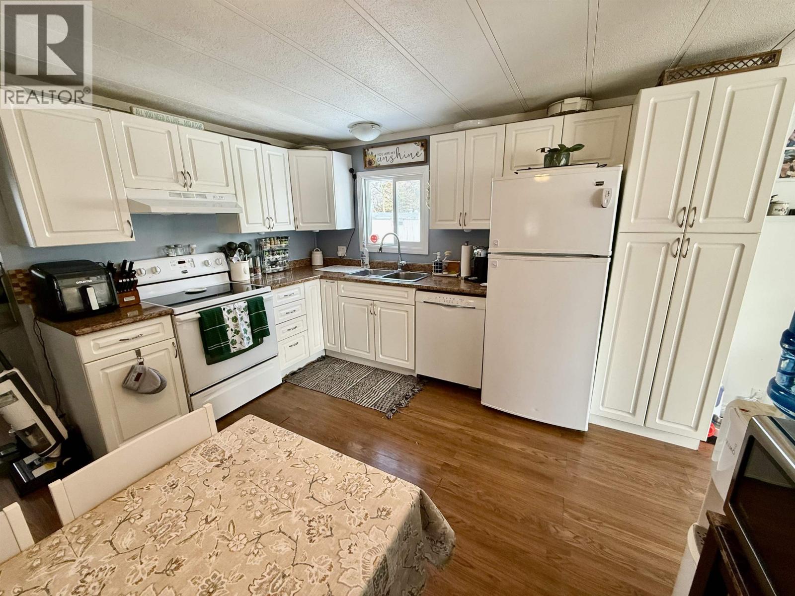 8 12842 Old Hope Road, Charlie Lake, British Columbia  V0C 1H0 - Photo 6 - R3112810