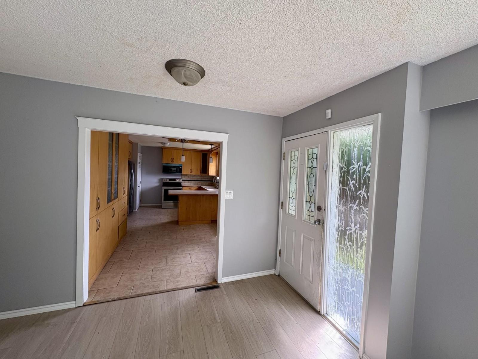 46675 Fraser Avenue, Chilliwack Proper East, Chilliwack, British Columbia  V2P 2L2 - Photo 5 - R3108309