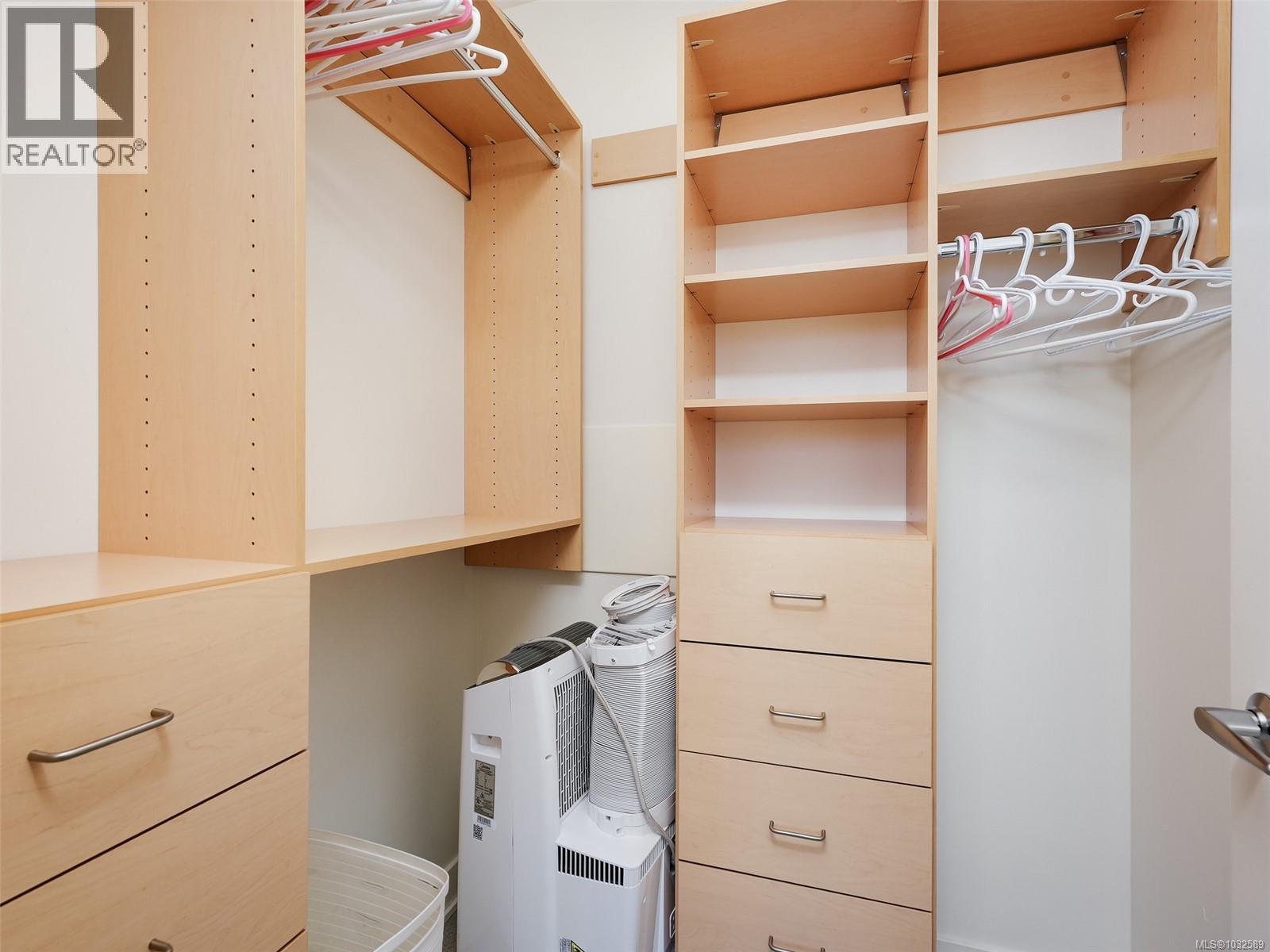 304 760 Johnson St, Victoria, British Columbia  V8W 0A4 - Photo 15 - 1032589