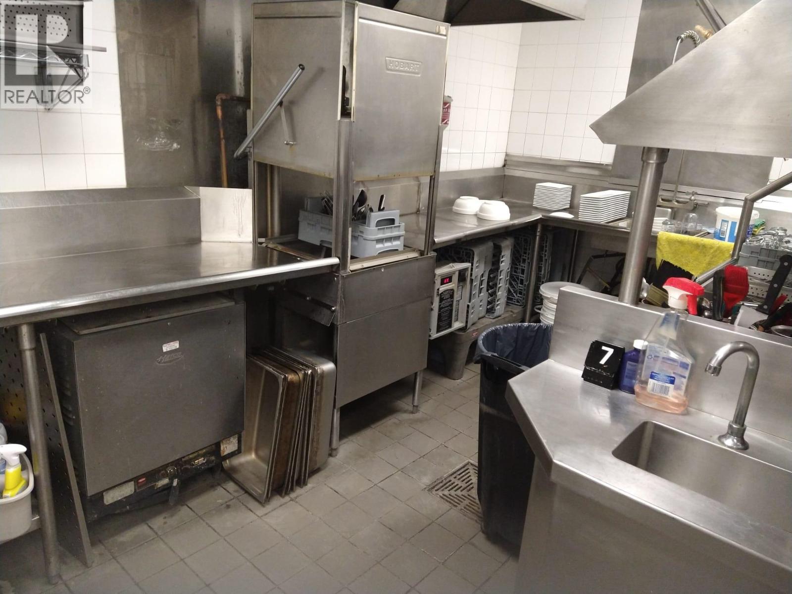 11324 Confidential Street, Port Coquitlam, British Columbia  V0V 0V0 - Photo 8 - C8077995