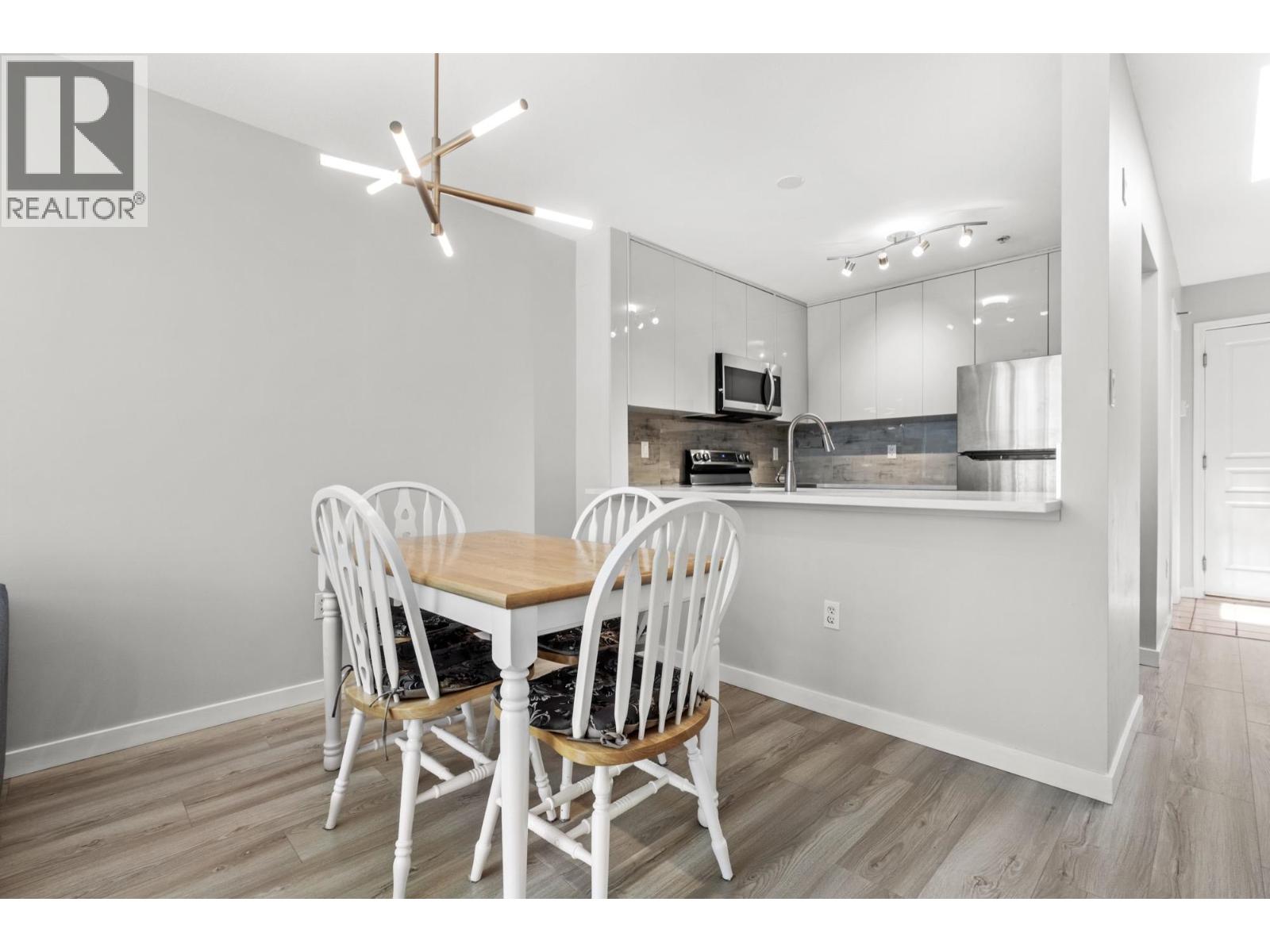 402 2929 W 4th, Vancouver, British Columbia  V6K 4T3 - Photo 8 - R3110319