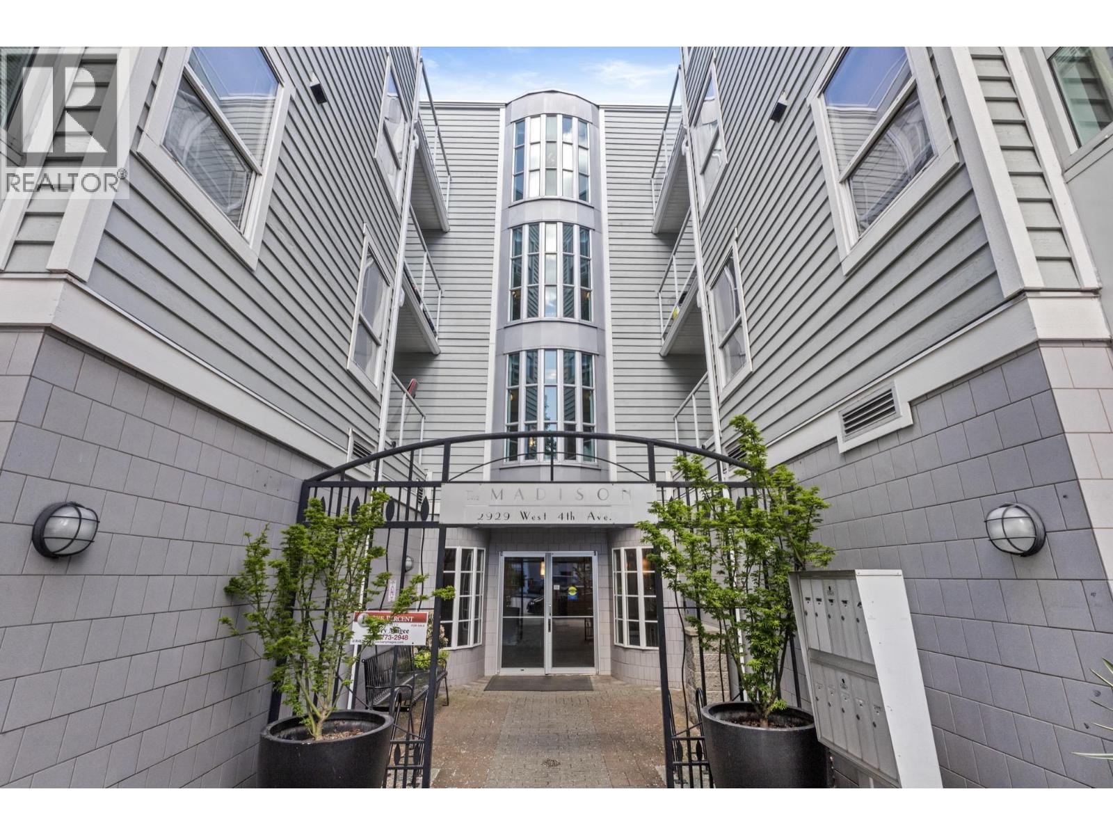 402 2929 W 4th, Vancouver, British Columbia  V6K 4T3 - Photo 2 - R3110319