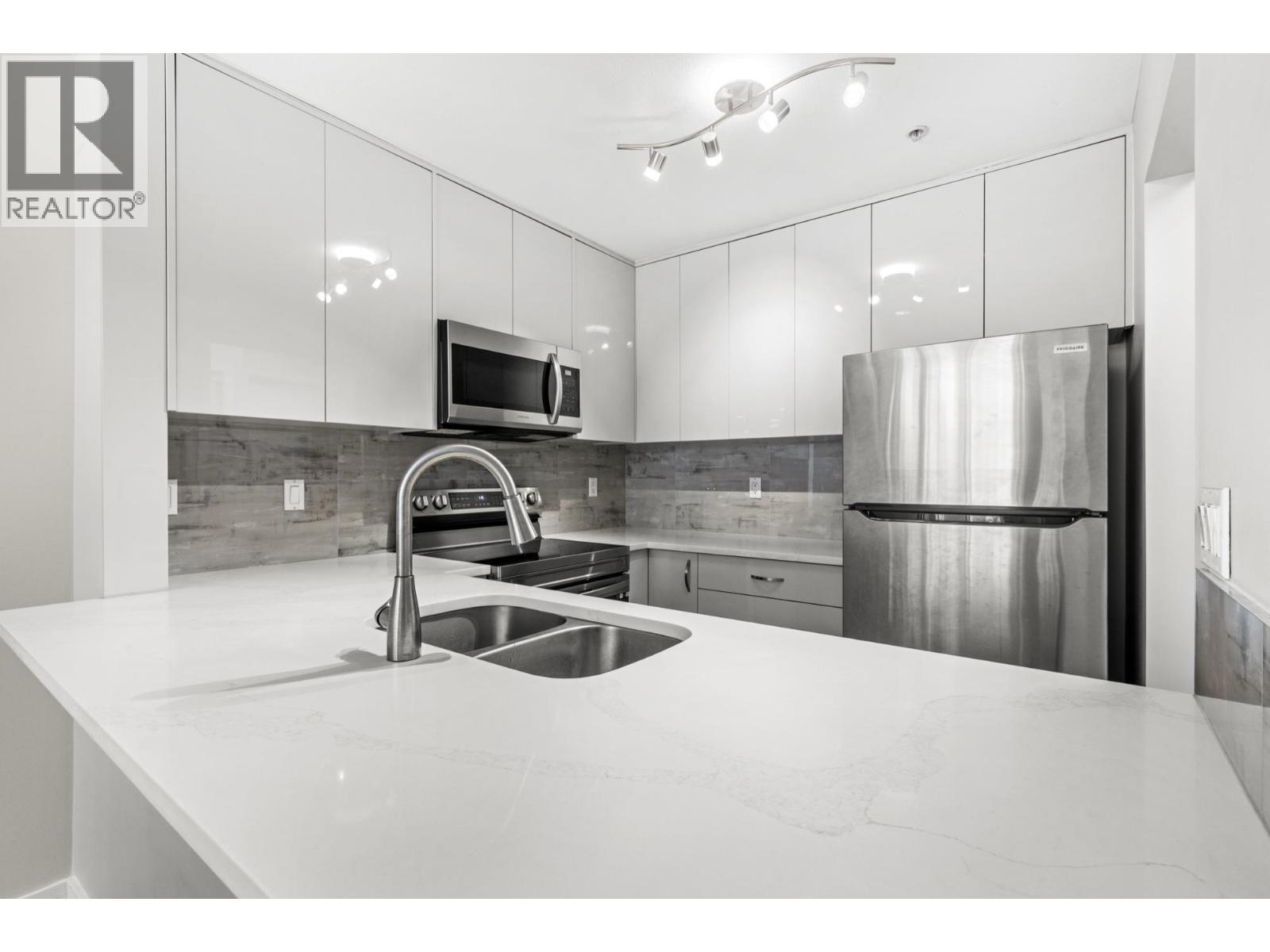 402 2929 W 4th, Vancouver, British Columbia  V6K 4T3 - Photo 5 - R3110319