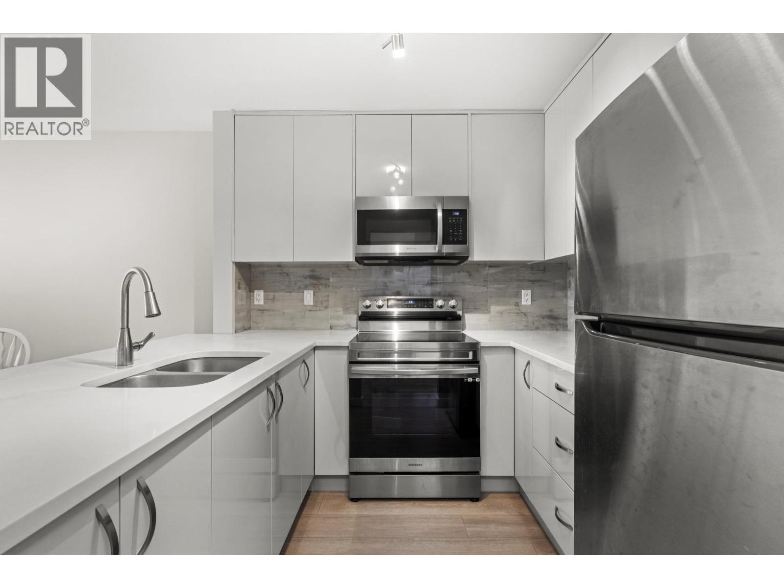 402 2929 W 4th, Vancouver, British Columbia  V6K 4T3 - Photo 3 - R3110319