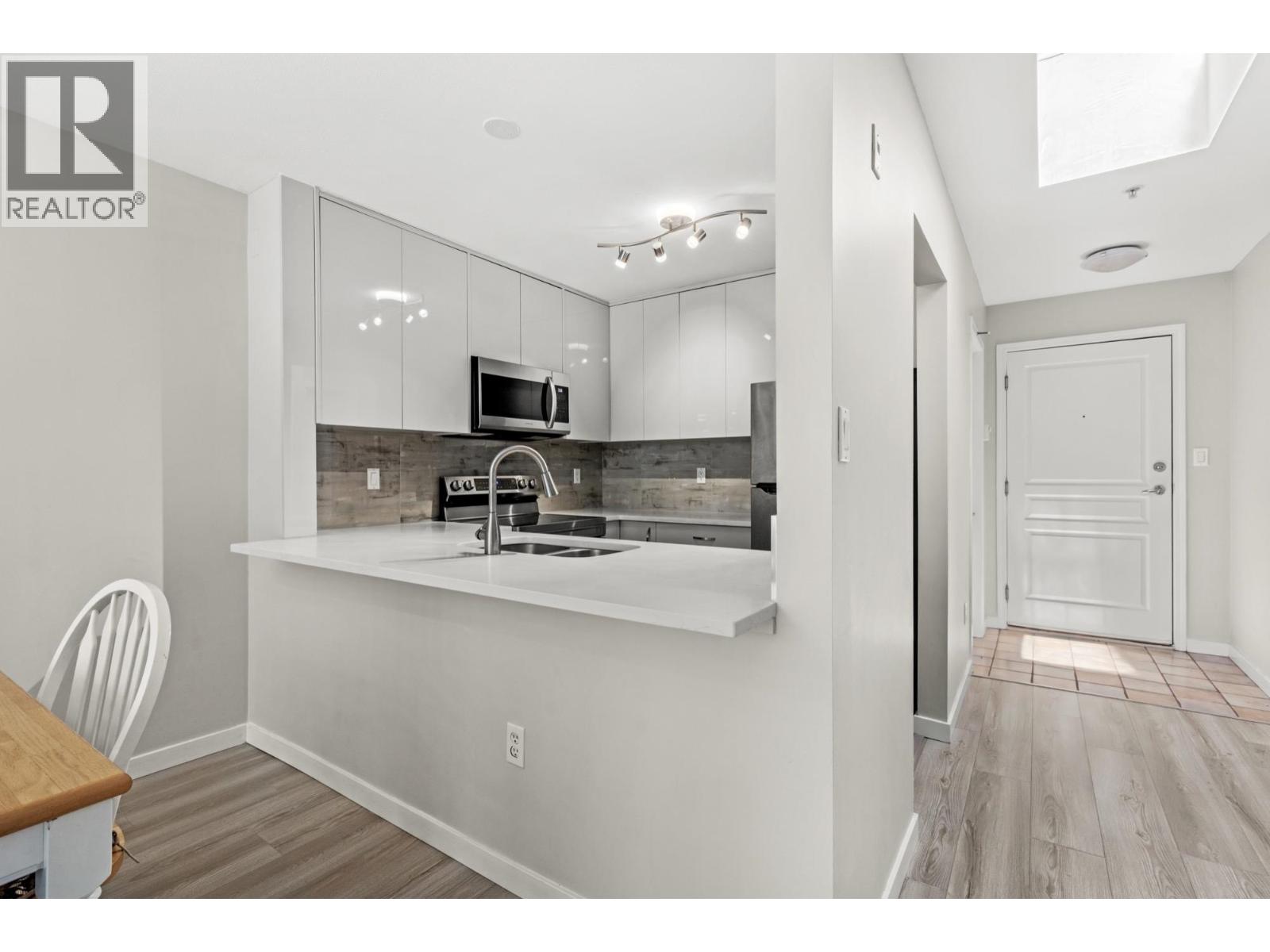 402 2929 W 4th, Vancouver, British Columbia  V6K 4T3 - Photo 6 - R3110319