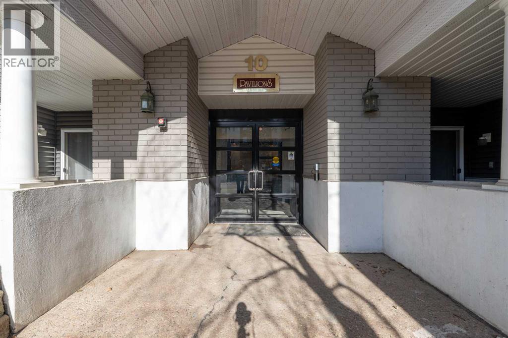 311, 10 Sierra Morena Mews Sw, Calgary, Alberta  T3H 3K5 - Photo 2 - A2297900