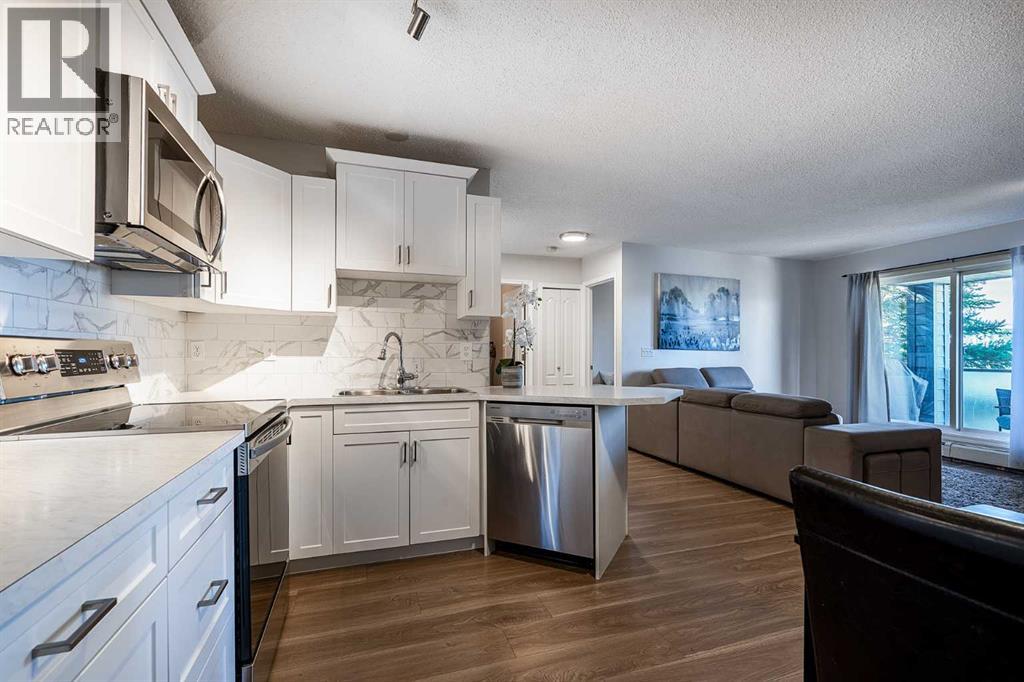 311, 10 Sierra Morena Mews Sw, Calgary, Alberta  T3H 3K5 - Photo 5 - A2297900